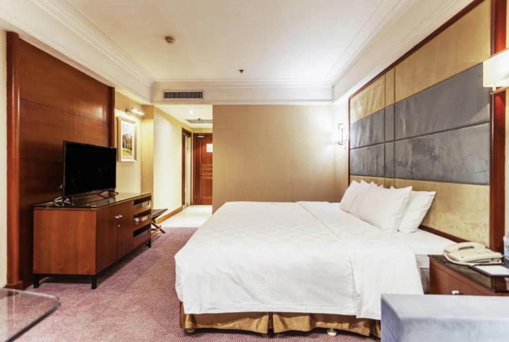 Linyi Blue Horizon Intenational Hotel Exterior photo